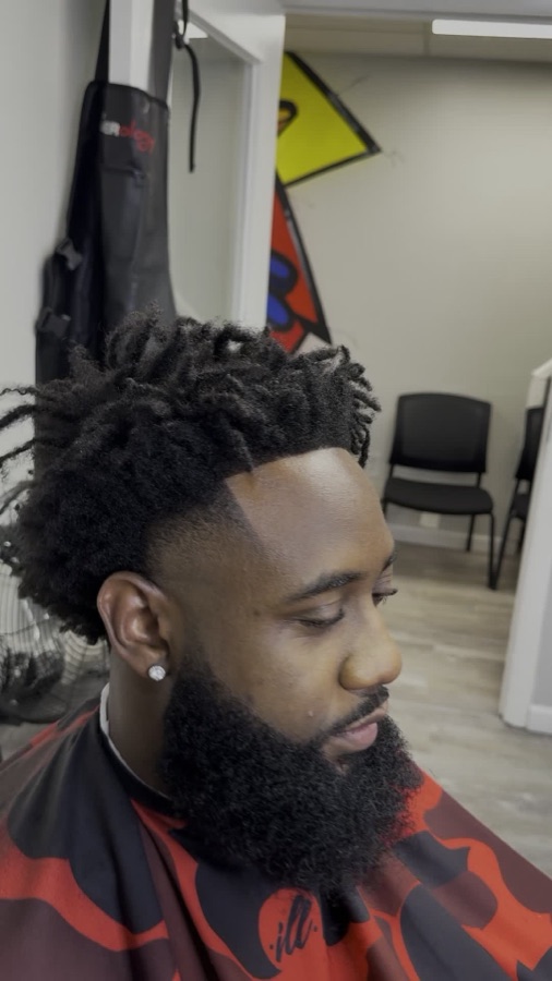 The barber door. Cuts, fades, lines, beard work by Lorenzo Cook